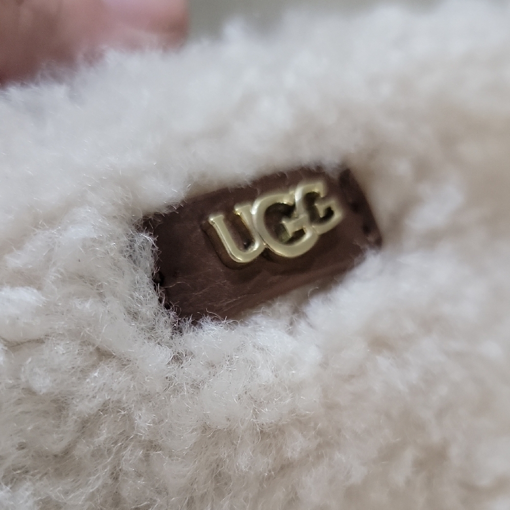 UGG Faux Sherpa & Leather Crossbody Bag - Picture 2 of 6